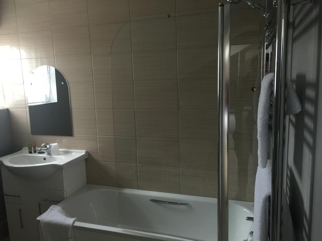 The Clyffe Hotel Lowestoft Bagian luar foto